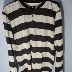 dc long sleeve shirt Men Size 2XL